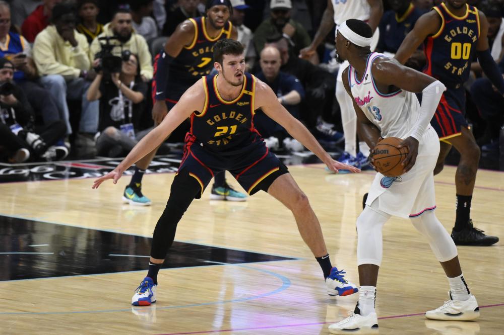 但由于后防 但由于后防