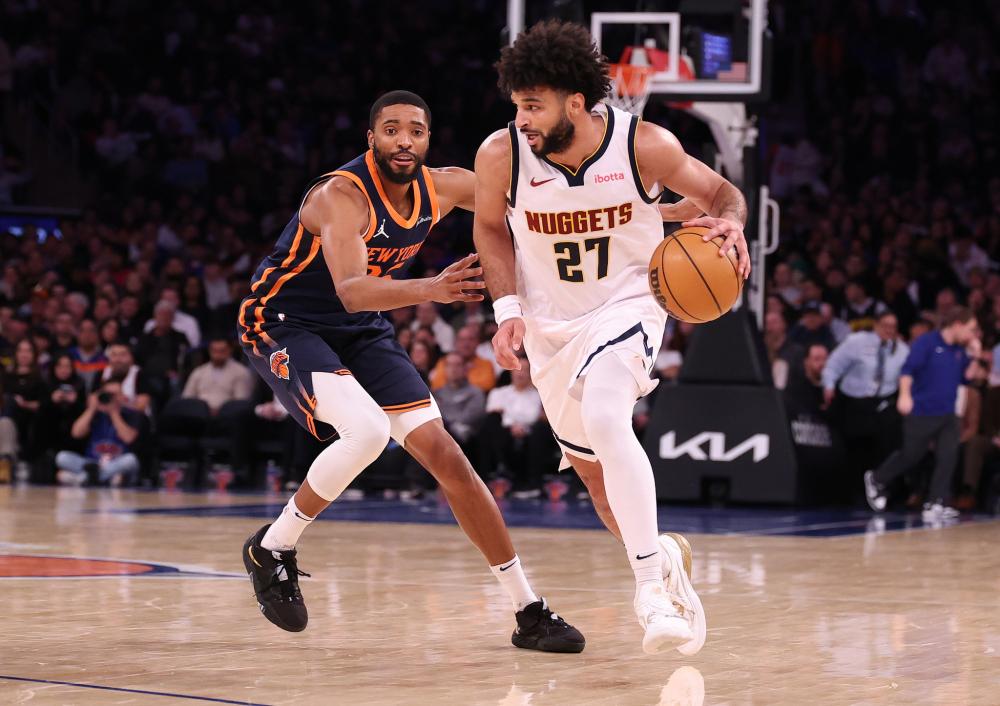 前锋在场上 前锋在场上